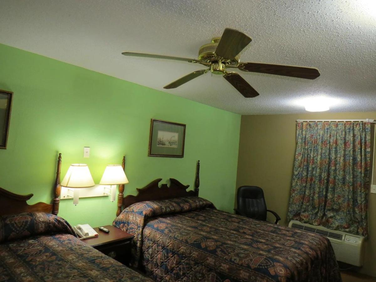 First Western Inn Caseyville ภายนอก รูปภาพ